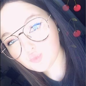 Meet your Posher, Jacquelynn